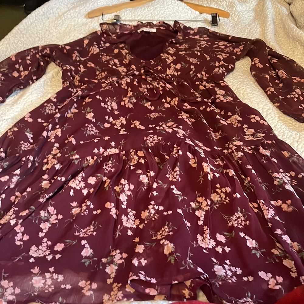 American Eagle Dress- Maroon with flower pattern. Size M.